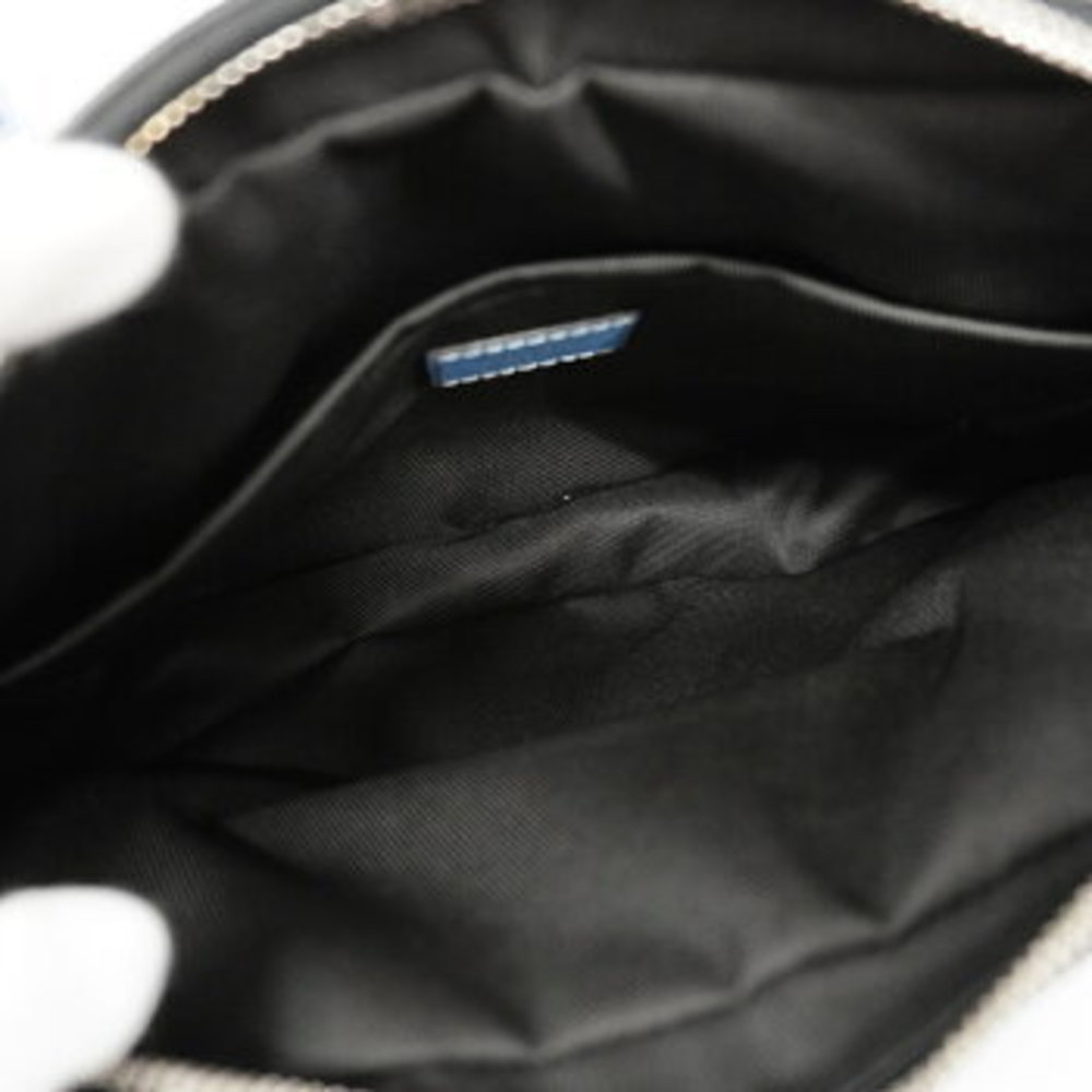 Louis Vuitton Taigarama Outdoor Messenger PM Shoulder Bag - Picture 4 of 9